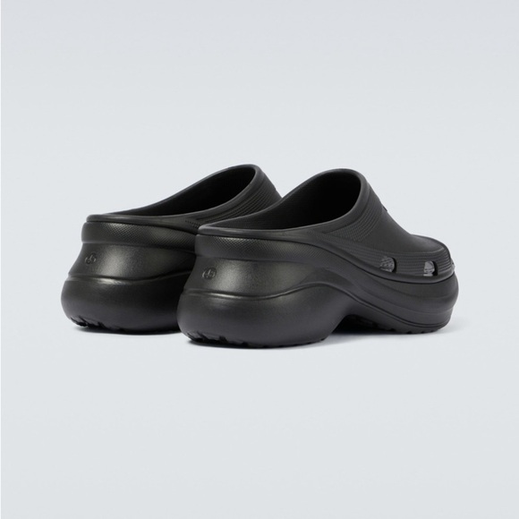 Balenciaga - Pool Crocs™ rubber sandals - Picture 5 of 5